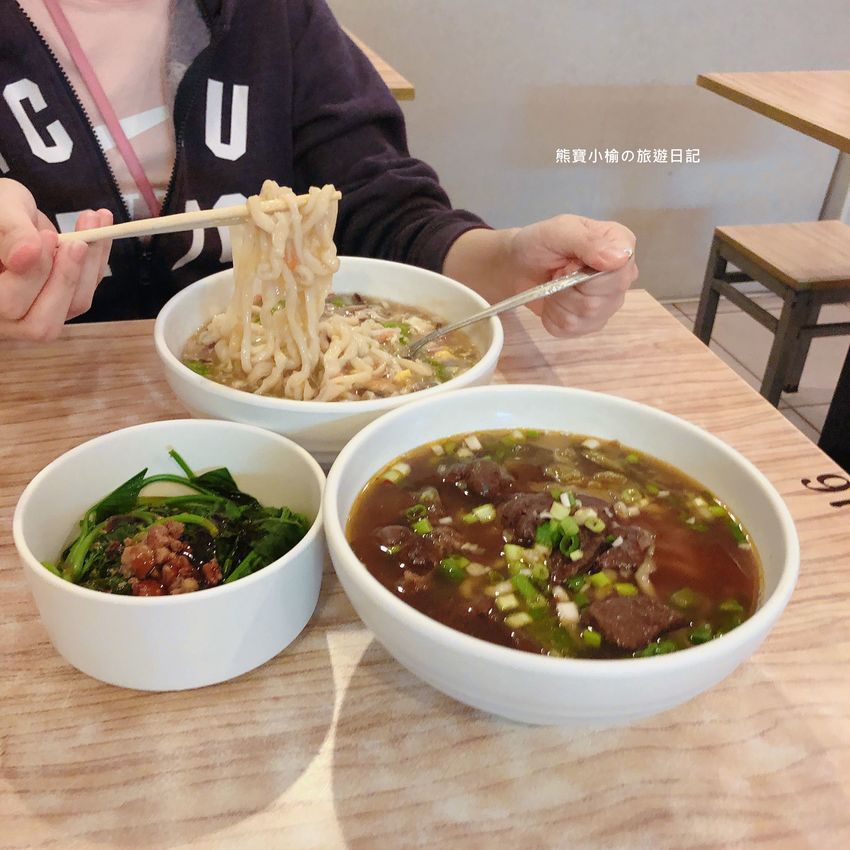 【台中美食】山東大滷麵(大里大明店)平價麵店,銅板美食午餐晚餐的好選擇!內文附詳細菜單價位介紹。 @熊寶小榆の旅遊日記