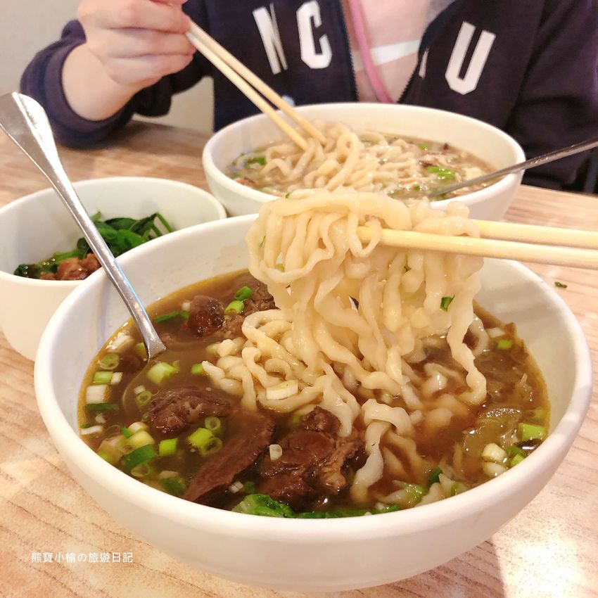 【台中美食】山東大滷麵(大里大明店)平價麵店,銅板美食午餐晚餐的好選擇!內文附詳細菜單價位介紹。 @熊寶小榆の旅遊日記