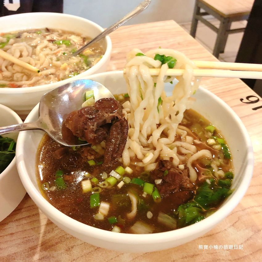 【台中美食】山東大滷麵(大里大明店)平價麵店,銅板美食午餐晚餐的好選擇!內文附詳細菜單價位介紹。 @熊寶小榆の旅遊日記