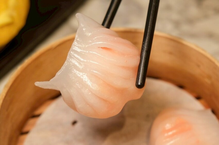 荷李活茶街 HOLLYWOOD STREET｜台北東區排隊創意港式料理，在Threads上爆紅的珍珠漏奶華! - 肉依小姐吃什麼