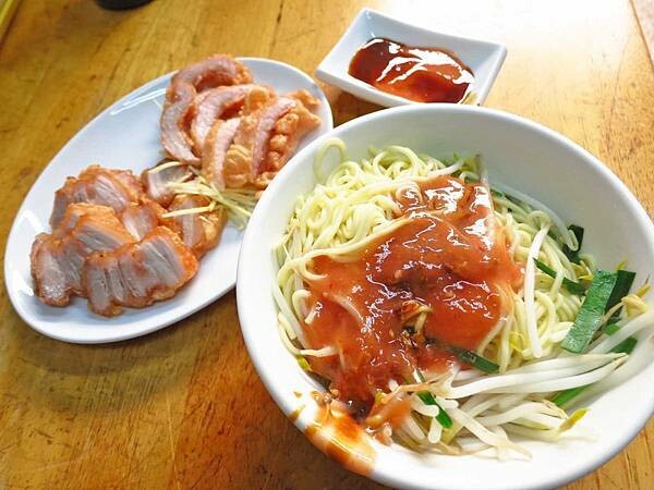 【台北美食】丁姐碗粿-大橋頭捷運站附近內行人才知道的好吃碗粿美食