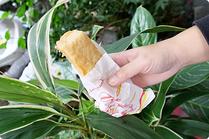 三星美食⎪阿琴春捲。明星商品全都來一輪，美味到停不下來炸春捲、炸地瓜餅、炸甜米糕、炸蘿蔔糕，市場內的銅板美食！ @捲捲頭 Wonderful 品味。生活