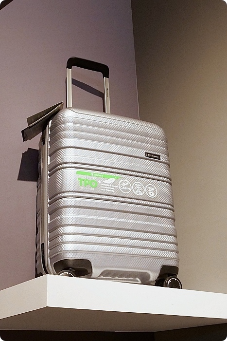 台南景點⎪萬國通路創意觀光工廠。巨大行李網美牆、DIY彩色行李箱,走進世界光廊互動拍照!台南熱門打卡景點。 @捲捲頭 Wonderful 品味。生活 台南景點⎪萬國通路創意觀光工廠。巨大行李網美牆、DIY彩色行李箱,走進世界光廊互動拍照!台南熱門打卡景點。 @捲捲頭 Wonderful 品味。生活