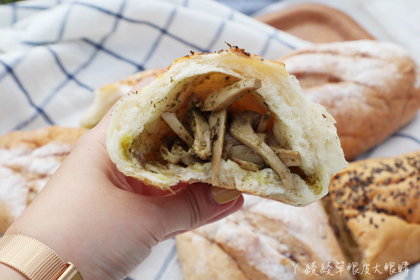 新竹麵包店推薦雅米烘培屋!新竹香山平價好吃的歐式麵包賣完為止,麵包最便宜只要三十元