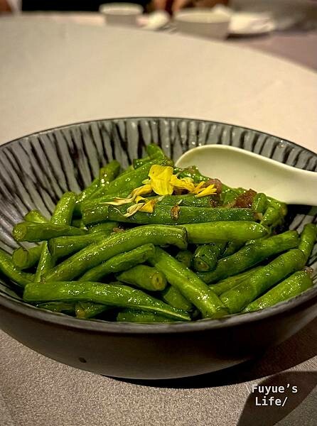 |台中南屯‧中式| 精緻好吃的烤鴨料理《与玥樓頂級粵菜餐廳》