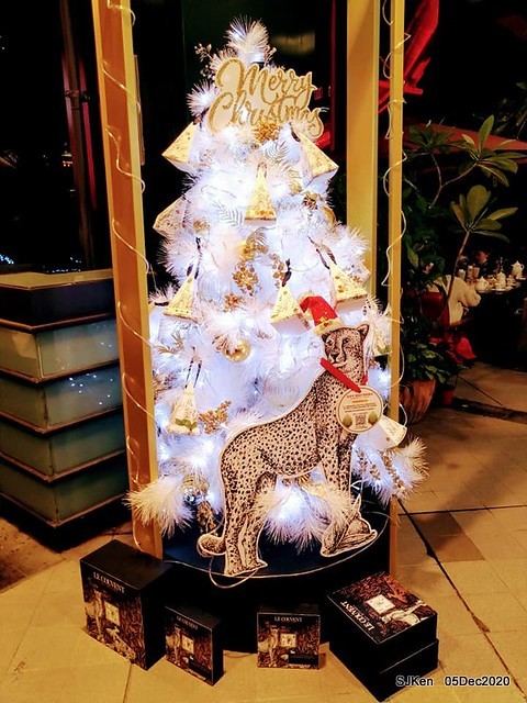 Christmas street night scene at Taipei Department stores area, Taipei, Taiwan, SJKen, Dec 5, 2020.