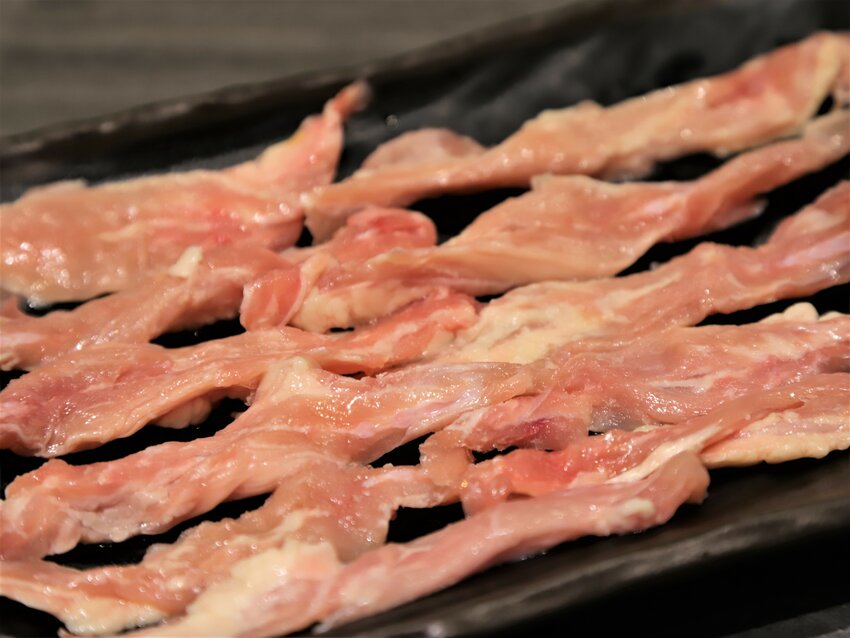 source: imgur.com 台南南區火鍋必吃 - 食光鍋客 嚴選食材 高CP值 藥膳養身 精緻個人紙火鍋