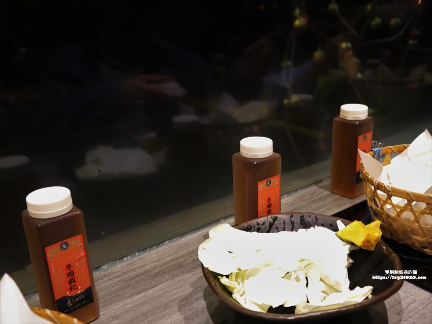 source: imgur.com 台南南區火鍋必吃 - 食光鍋客 嚴選食材 高CP值 藥膳養身 精緻個人紙火鍋