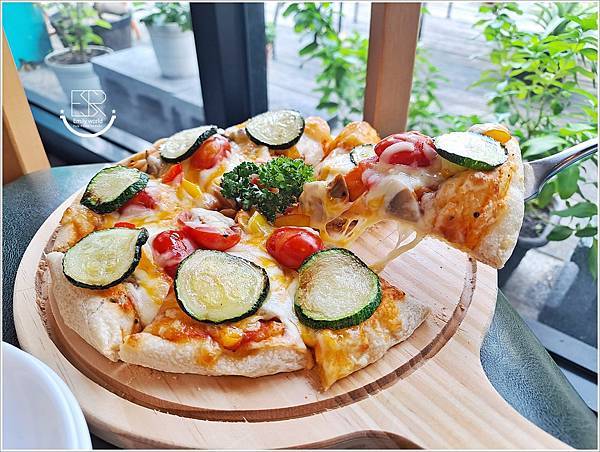 La Olive義式蔬食咖啡館 (12).jpg