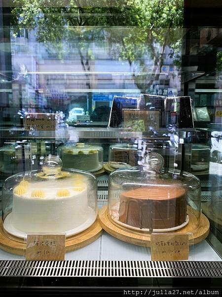 20220714_051839965_iOS-1