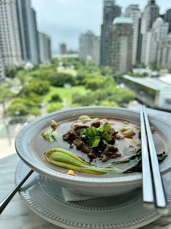 【台灣，台中市，西屯區】坐擁豪宅視野的堁夏咖啡 Café Crotchet。（台中咖啡廳/台中國家歌劇院美食A