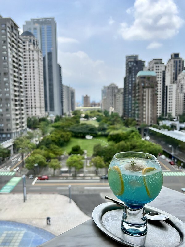 【台灣，台中市，西屯區】坐擁豪宅視野的堁夏咖啡 Café Crotchet。（台中咖啡廳/台中國家歌劇院美食A