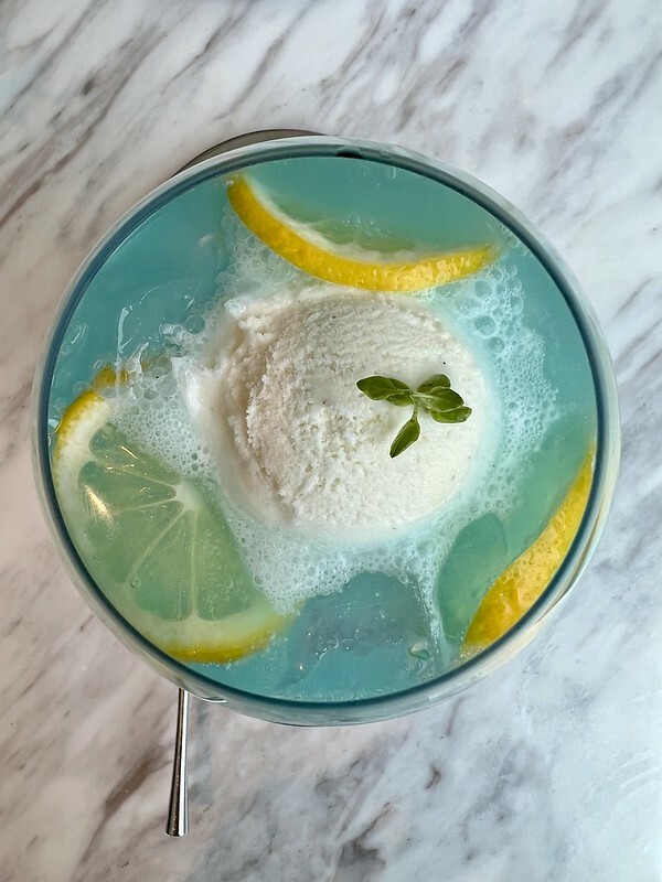 【台灣，台中市，西屯區】坐擁豪宅視野的堁夏咖啡 Café Crotchet。（台中咖啡廳/台中國家歌劇院美食A