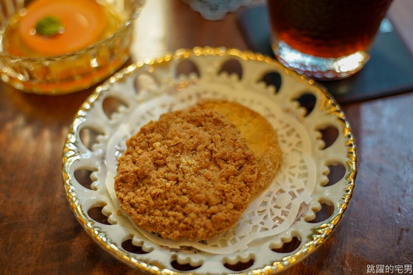 花蓮50年老屋咖啡廳擺滿懷舊古物 2樓風格超清新 雨田一二樓 真心好拍 文青必點日式布丁 蘋果派 手沖咖啡