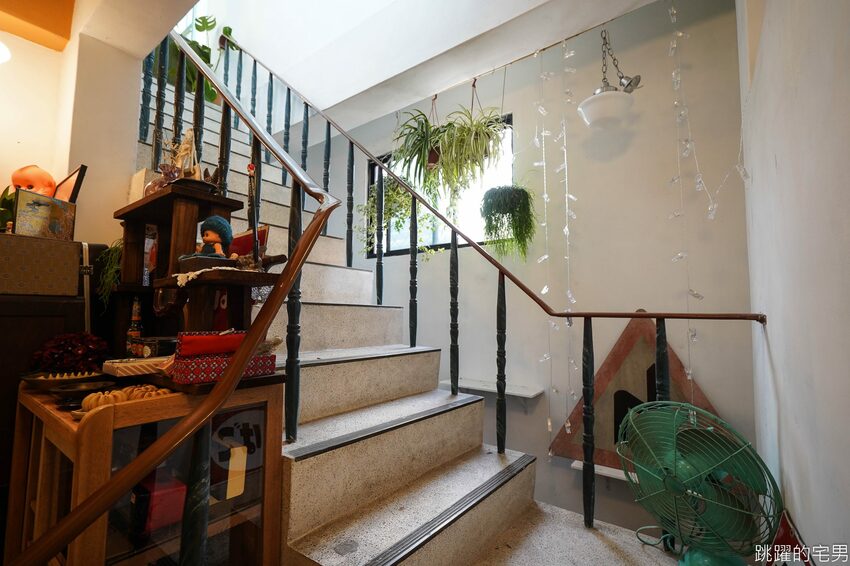 花蓮50年老屋咖啡廳擺滿懷舊古物 2樓風格超清新 雨田一二樓 真心好拍 文青必點日式布丁 蘋果派 手沖咖啡