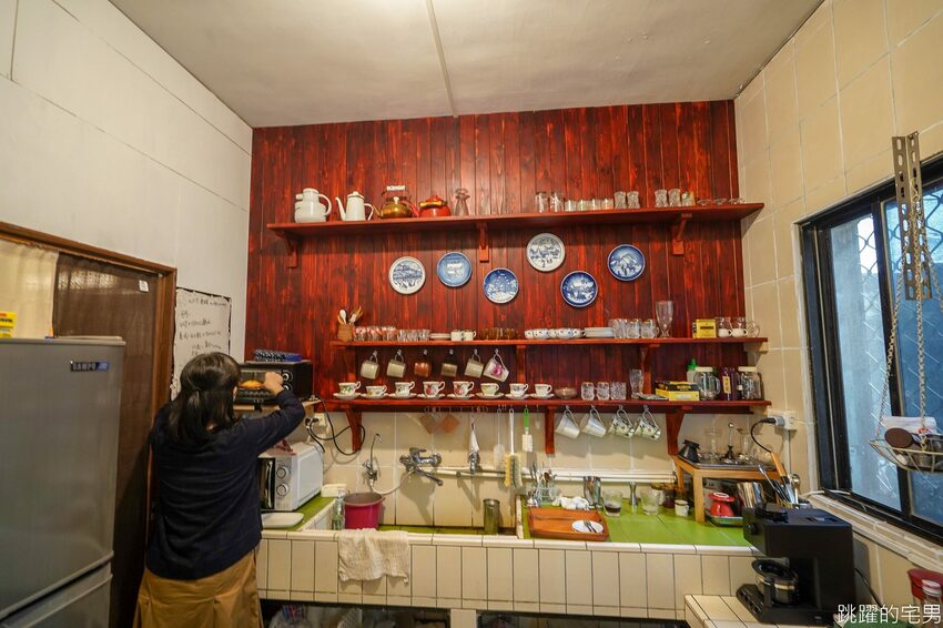 花蓮50年老屋咖啡廳擺滿懷舊古物 2樓風格超清新 雨田一二樓 真心好拍 文青必點日式布丁 蘋果派 手沖咖啡