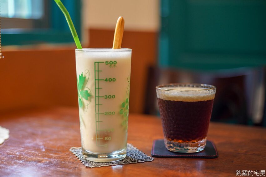 花蓮50年老屋咖啡廳擺滿懷舊古物 2樓風格超清新 雨田一二樓 真心好拍 文青必點日式布丁 蘋果派 手沖咖啡