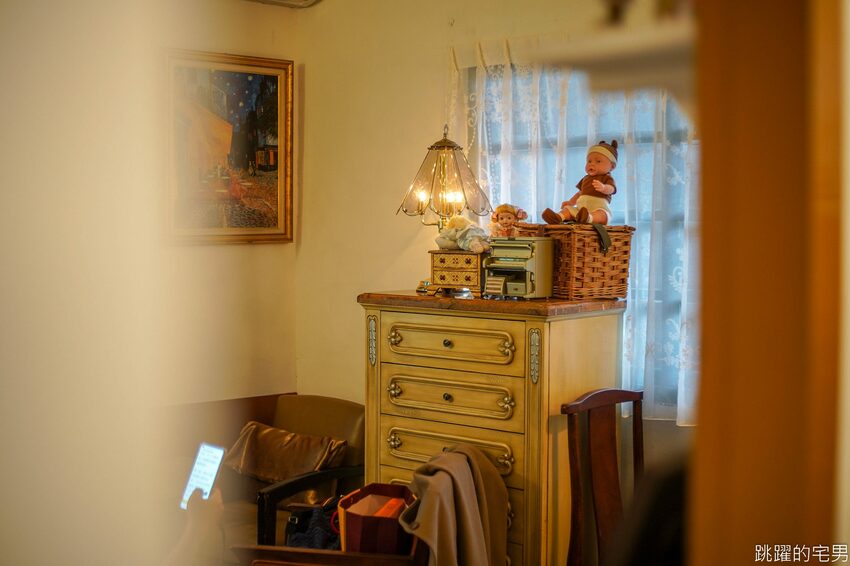 花蓮50年老屋咖啡廳擺滿懷舊古物 2樓風格超清新 雨田一二樓 真心好拍 文青必點日式布丁 蘋果派 手沖咖啡