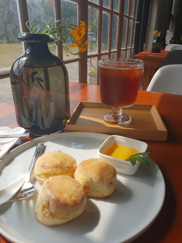 225203.jpg - 【南投.國姓鄉】山間良物咖啡館在地咖啡豆。友善寵物咖啡廳。自種水果入甜點。推重乳酪蛋糕&砂糖橘司康