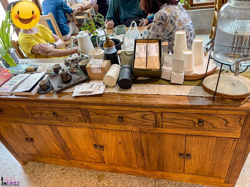 丘山茶Hilltea |南投市–中興新村裡的老宅美學,優雅的空間裡泡茶享受自在的時光