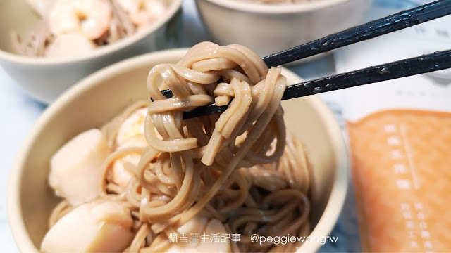 老小都愛超涮嘴：不二堂X Walkerland茶拌麵 茶香清爽拌醬開味︱懶人料理開箱