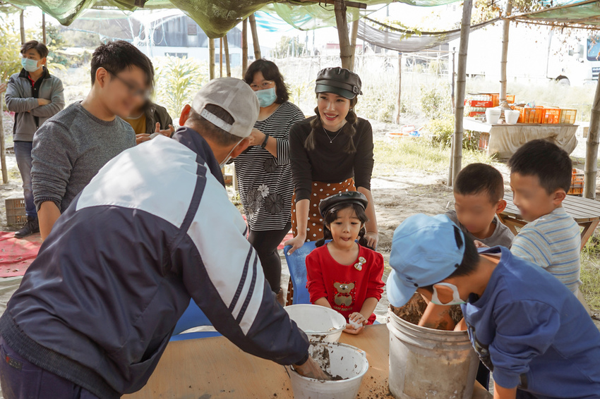 台南親子行程 2020國產雜糧十大經典體驗路線 西港區農會「西港農濃麻香手作體驗」一起到胡麻田中探索田園風光 體驗純樸農村美景10.jpg