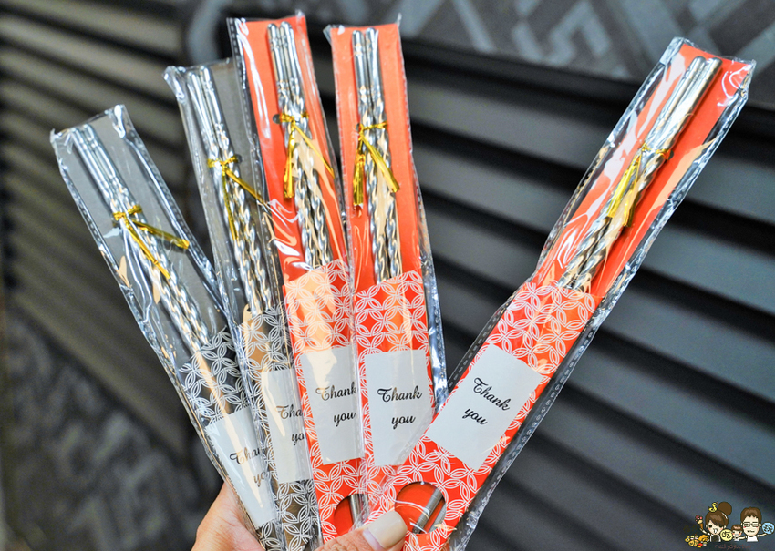 花見川 百元鍋物 個人鍋 火鍋 痛風鍋 優惠 高雄必吃 高雄美食 高雄火鍋 花見川 百元鍋物 個人鍋 火鍋 痛風鍋 優惠 高雄必吃 高雄美食 高雄火鍋