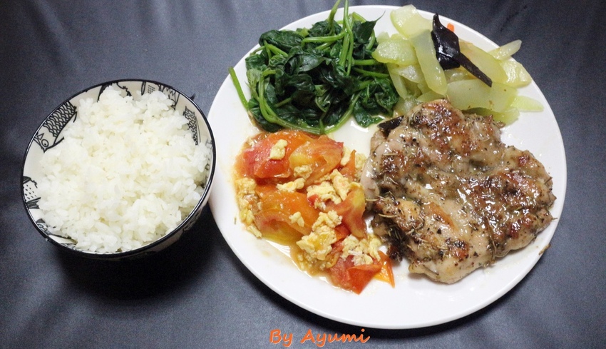 迷迭香草雞腿飯90元.JPG 迷迭香草雞腿飯90元.JPG