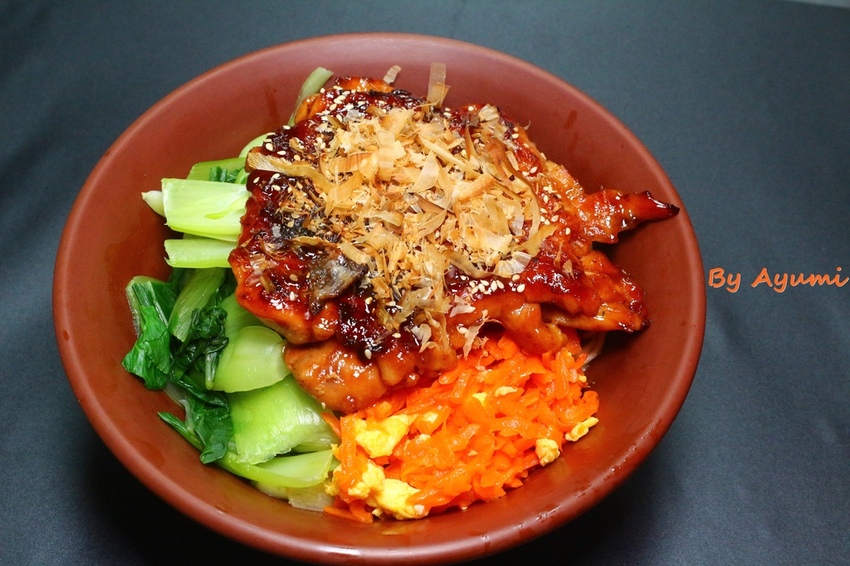 照燒雞腿乾拌麵85元.JPG 照燒雞腿乾拌麵85元.JPG