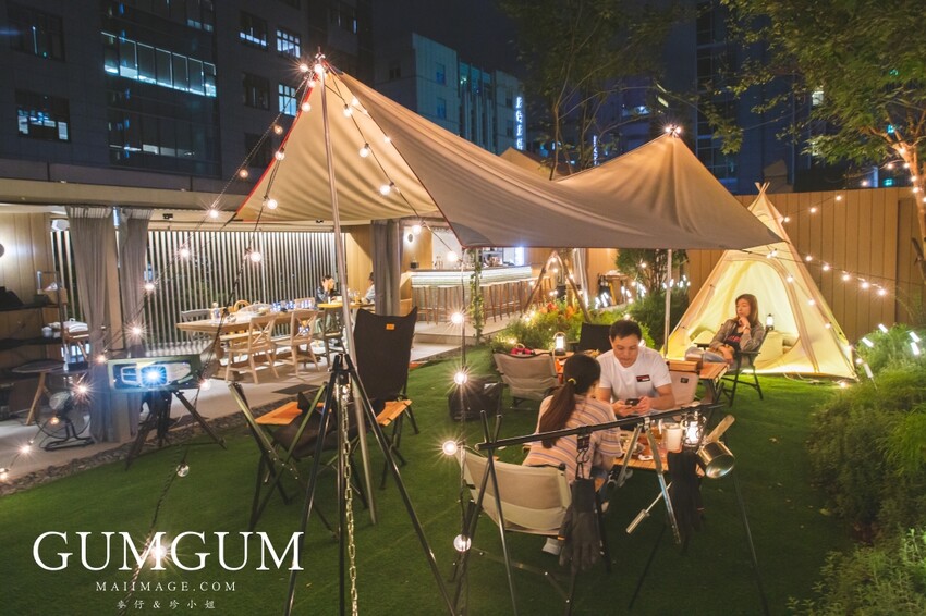 台北內湖美食｜GUMGUM NOT ONLY BEER & WINGS 雞翅啤酒吧內科店～內湖最美的戶外露營風餐酒館、超美的森林