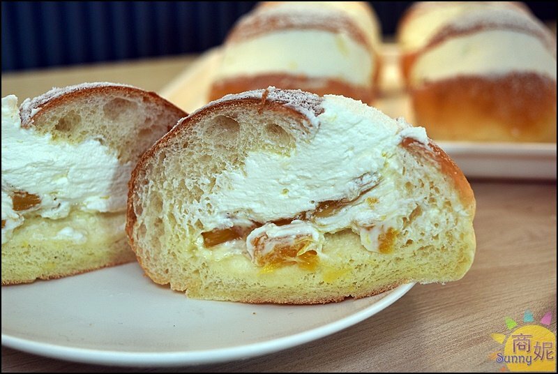 糖印麵包。IG爆紅羅馬生乳包.提拉米蘇髒髒包.肉桂捲開賣秒殺!台中爆好吃麵包推薦-商妮吃喝遊樂