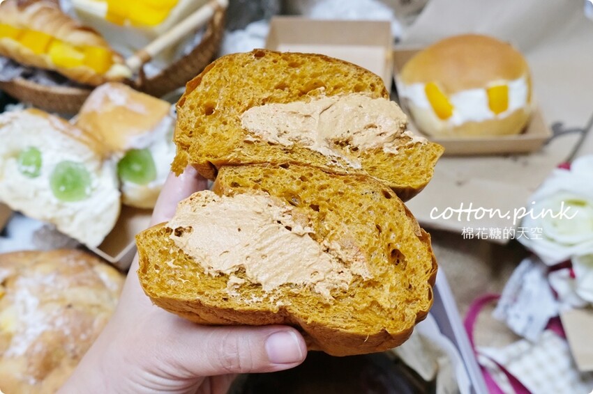 台中少見焙茶巴斯克蛋糕上架!糖印麵包芒果季商品、日本布丁同步推出 - 棉花糖的天空