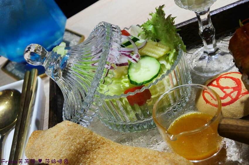 台南市中西區台南美食【丸飯食事處】丸碰餅結合烤鰻魚和東坡肉玉子燒太可愛又好吃│北門商圈│中西區美食