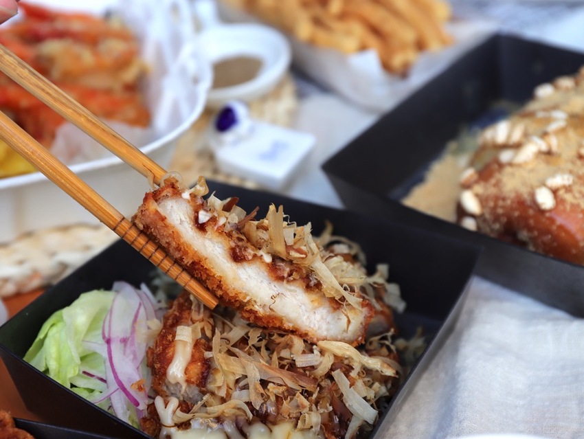 丸飯食事處：宅在家就能品嘗美味的沖繩蝦蝦飯/套餐組合讓你宅在家就能輕鬆享用美味的異國料理組合 - 進食的巨鼠