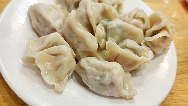 老皮牛肉麵尚順店｜內用豆花免費無限量吃到飽，被牛肉麵耽誤的豆花店