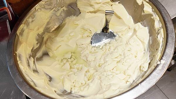 老皮牛肉麵尚順店｜內用豆花免費無限量吃到飽，被牛肉麵耽誤的豆花店