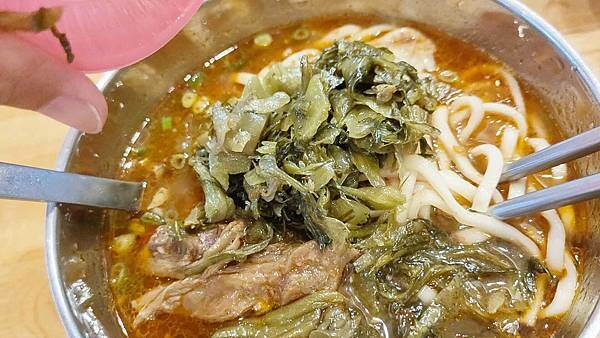 老皮牛肉麵尚順店｜內用豆花免費無限量吃到飽，被牛肉麵耽誤的豆花店