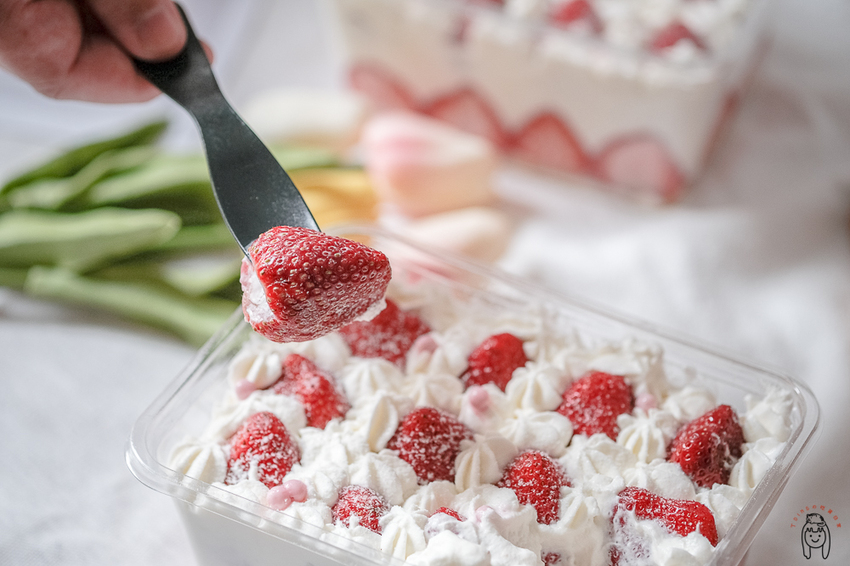 台南安平甜點|千金派,台南草莓季必吃!秋冬限定夢幻甜點草莓珠寶盒、千層蛋糕,只賣10月到1月!