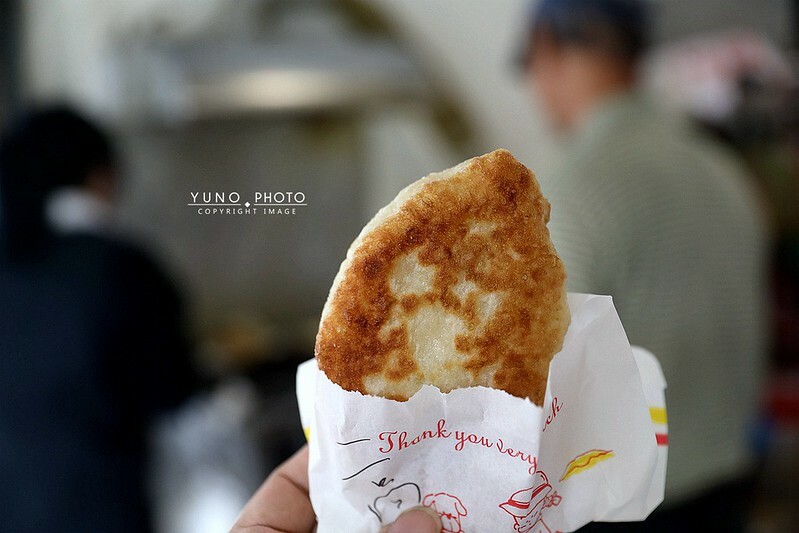 象山韮菜盒子現場手桿薄餅皮現包銅板平價美食18