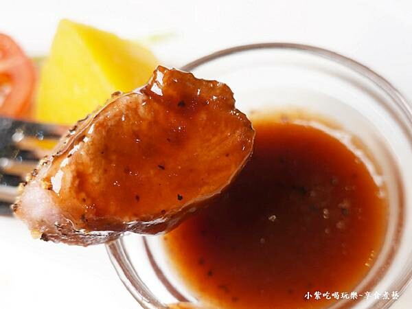 法式香煎國鴨肉佐堅果奶油魚排-2025西堤牛排桃園南華店 (5).jpg 法式香煎國鴨肉佐堅果奶油魚排-2025西堤牛排桃園南華店 (5).jpg