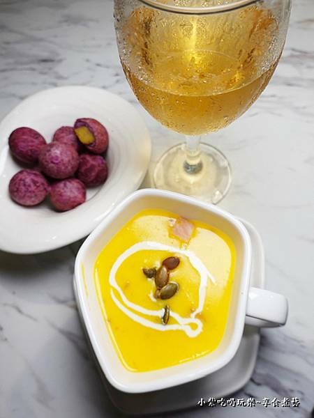 培根南瓜濃湯-2025西堤牛排桃園南華店 (2).jpg 培根南瓜濃湯-2025西堤牛排桃園南華店 (2).jpg