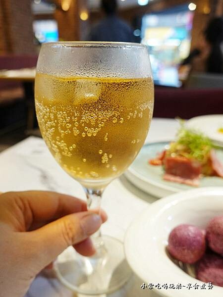 招待香檳-2025西堤牛排桃園南華店.jpg 招待香檳-2025西堤牛排桃園南華店.jpg