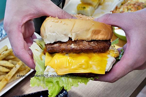 【新莊義大利麵】沙夏廚房 #義大利麵 #燉飯 #早午餐 #濃湯飲料喝到飽 (17).JPG