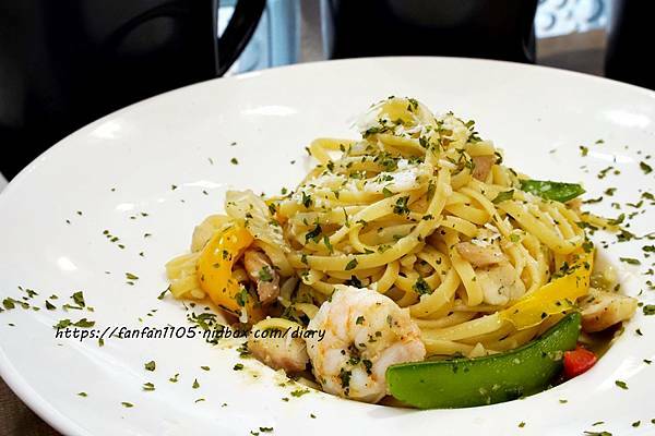 【新莊義大利麵】沙夏廚房 #義大利麵 #燉飯 #早午餐 #濃湯飲料喝到飽 (14).JPG
