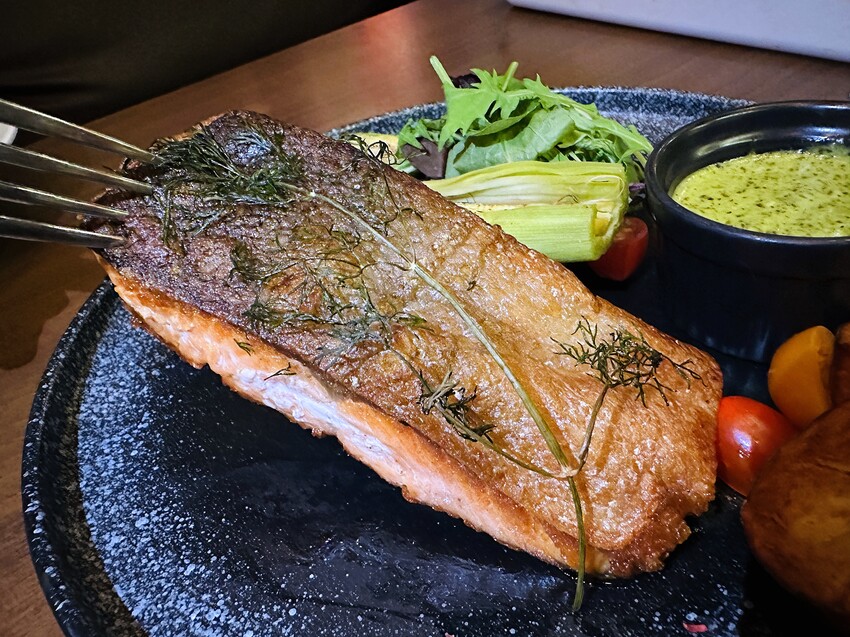 【你覺得呢餐酒館】大巨蛋4.9顆星超高評價餐廳推薦！每一道料