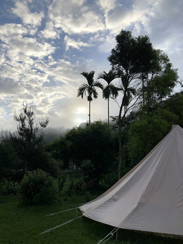 【南投縣魚池鄉】一晚千元有找/平價豪華露營/波西米亞神殿帳/松樹營地/拂水山莊