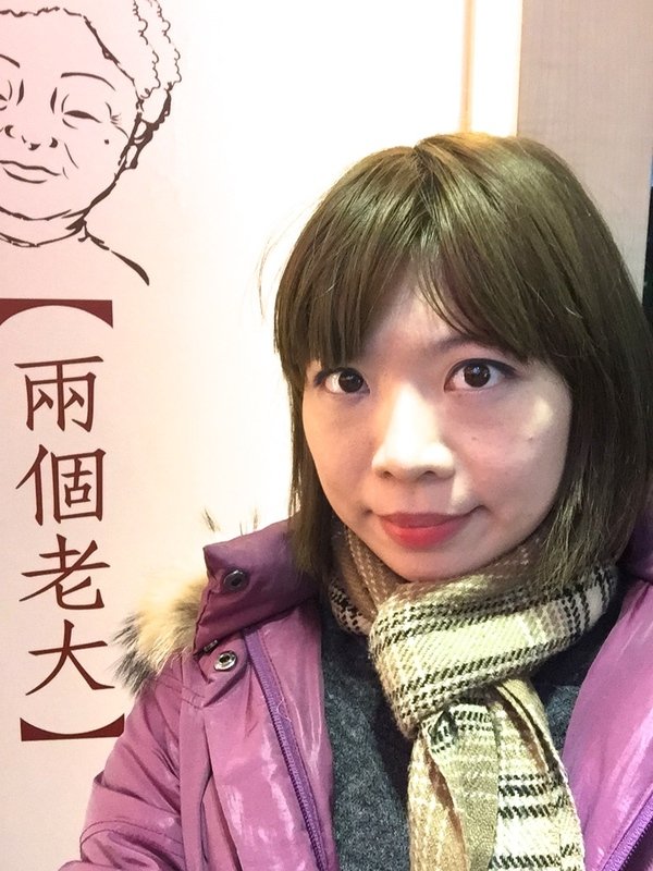 鮮芋仙(微風店)：(鮮芋仙-微風店)和好友或另一半度過一個甜滋滋的暖冬吧!杏仁Q用料實在~不但暖在口、更是甜到心坎裡喔!