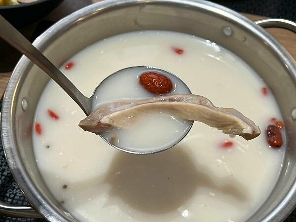 (大橋頭美食)荖子鍋家樂福重慶店~限量終極龍王鍋超級狂!自動 (大橋頭美食)荖子鍋家樂福重慶店~限量終極龍王鍋超級狂!自動