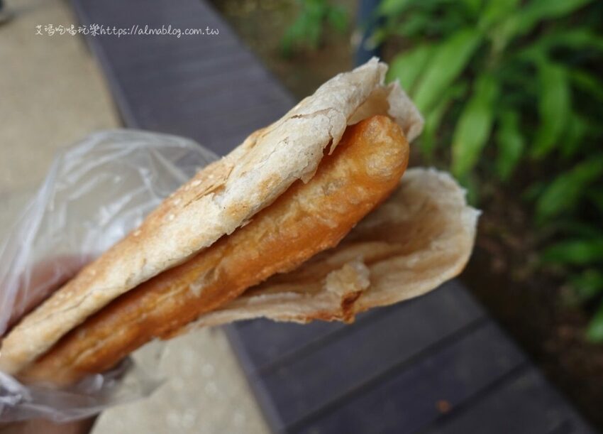 全桃園最大的燒餅！只賣早上每人限量五個．燒餅、酥餅通通只要12元 - 艾瑪▪ 享受吃喝玩樂札記