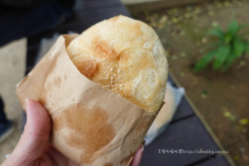 全桃園最大的燒餅！只賣早上每人限量五個．燒餅、酥餅通通只要12元 - 艾瑪▪ 享受吃喝玩樂札記